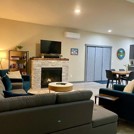 New Modern Cabin! 5Mi To Mt Rainier National Park! Hot Tub & Wifi أشفورد المظهر الخارجي الصورة
