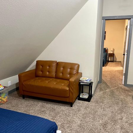 New Modern Cabin! 5Mi To Mt Rainier National Park! Hot Tub & Wifi أشفورد المظهر الخارجي الصورة