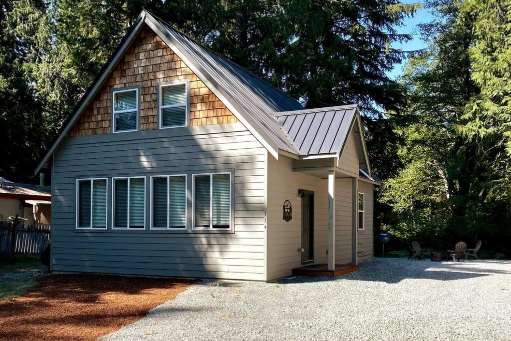 New Modern Cabin! 5Mi To Mt Rainier National Park! Hot Tub & Wifi أشفورد المظهر الخارجي الصورة