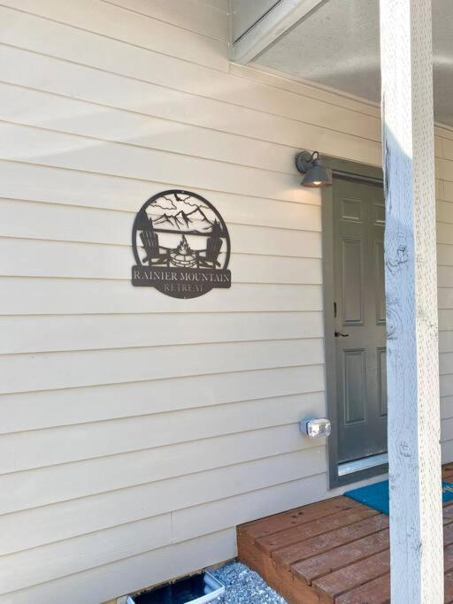 New Modern Cabin! 5Mi To Mt Rainier National Park! Hot Tub & Wifi أشفورد المظهر الخارجي الصورة